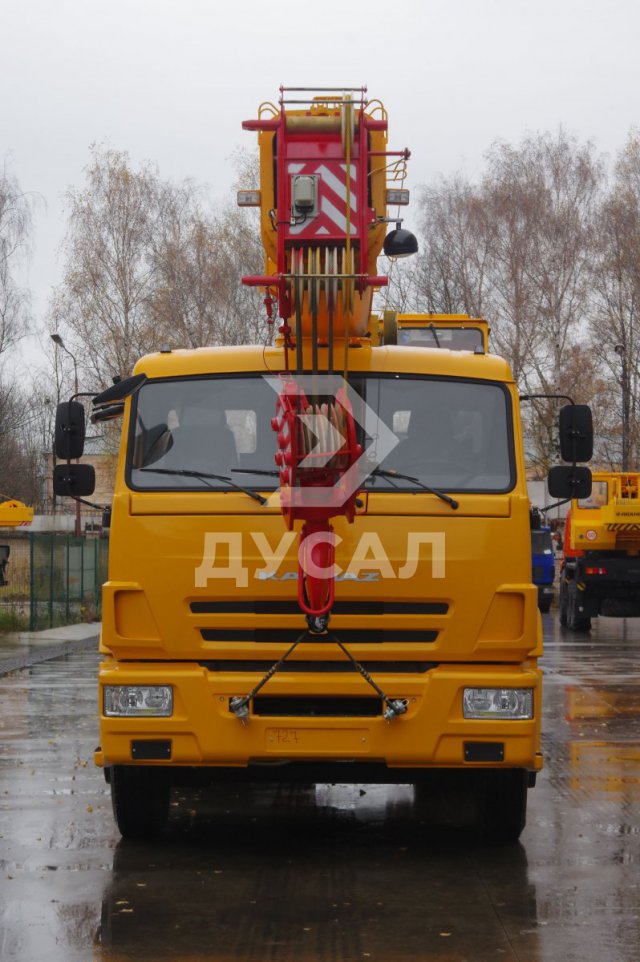 Автокран "ИВАНОВЕЦ" КС-45717К-1 на шасси КамАЗ 65115 (ОВОИД)