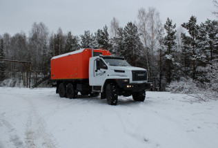 ППУА 1600/100 на шасси УРАЛ NEXT со спальным местом и хоз. отсеком