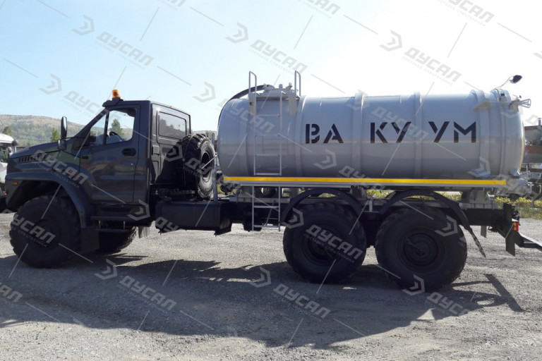 Вакуумная машина МВ-10 ОД на шасси УРАЛ NEXT 4320-72