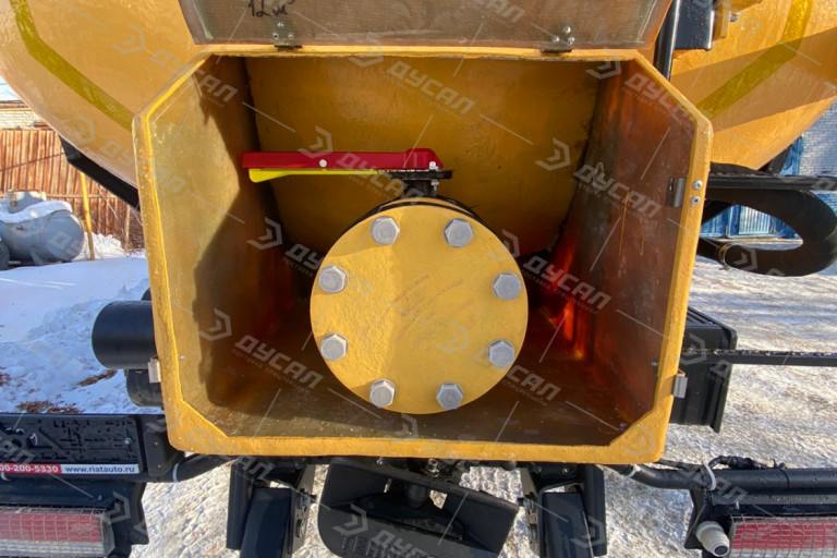 Кислотовоз АЦК-10 на шасси КАМАЗ 6522