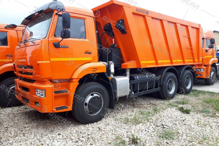 Самосвал КАМАЗ 6520-26012-53