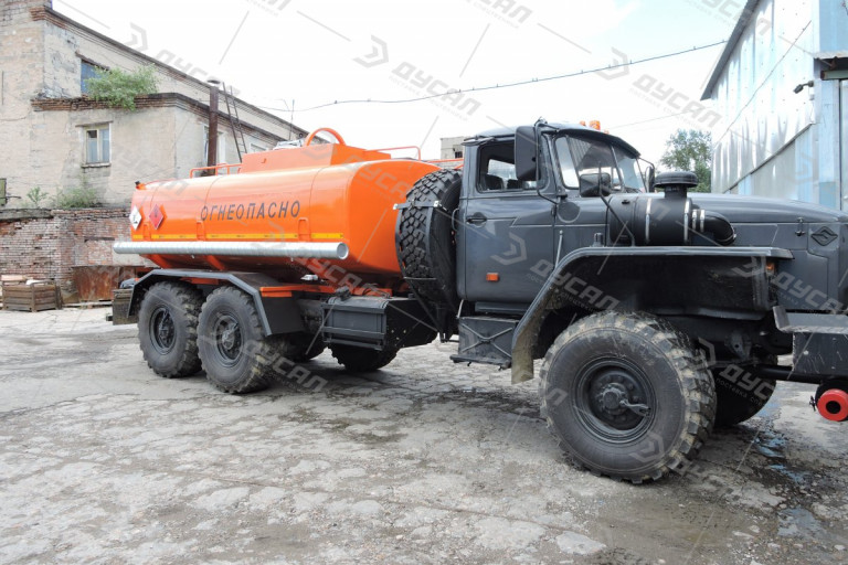 Автоцистерна нефтепромысловая АЦН-10 на шасси УРАЛ 4320-60Е5