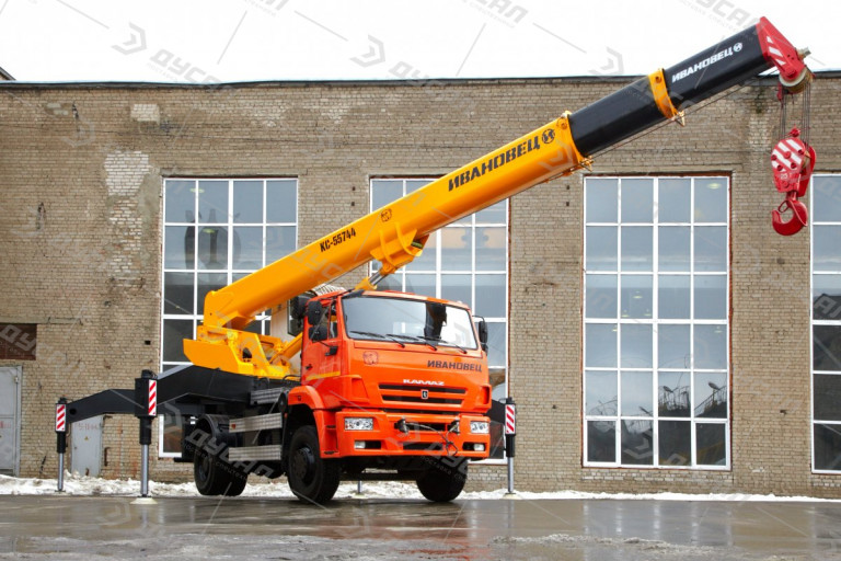 Автокран "ИВАНОВЕЦ" КС-55744 серия "БУЛЬДОГ" на шасси КамАЗ 53605 (ОВОЙД)