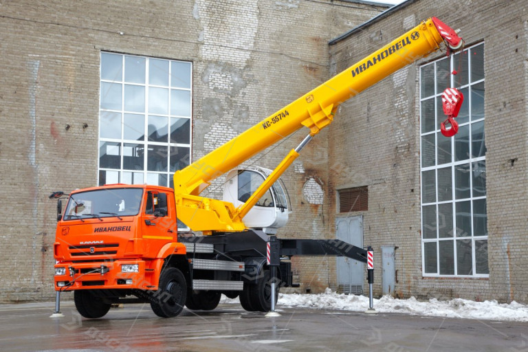 Автокран "ИВАНОВЕЦ" КС-55744 серия "БУЛЬДОГ" на шасси КамАЗ 53605 (ОВОЙД)