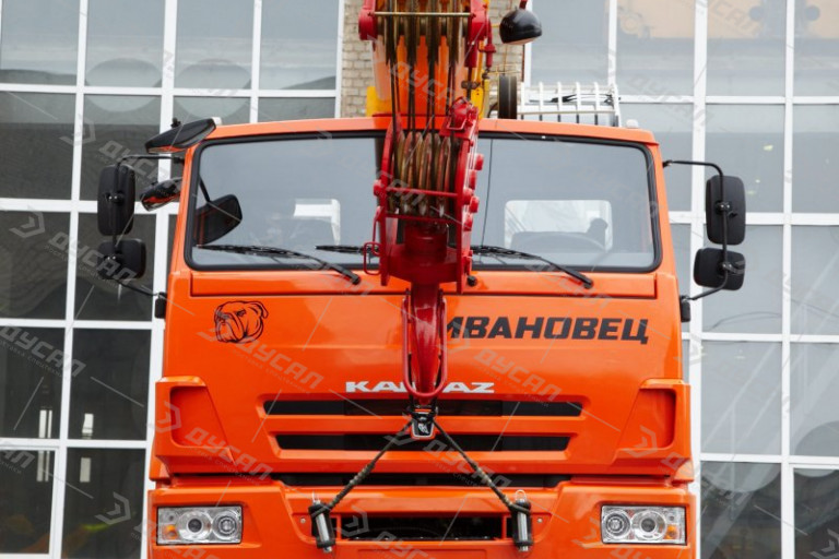 Автокран "ИВАНОВЕЦ" КС-55744 серия "БУЛЬДОГ" на шасси КамАЗ 53605 (ОВОЙД)