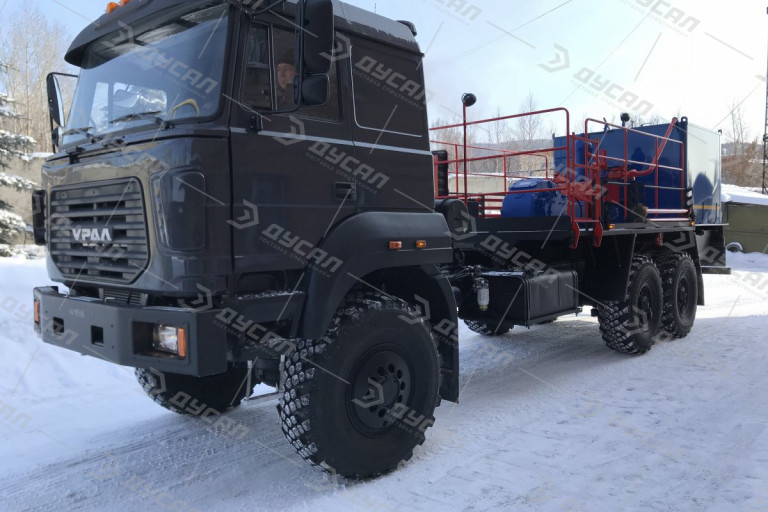 Агрегат цементировочный АЦ-32(поршневой) на шасси УРАЛ 4320-80Е5