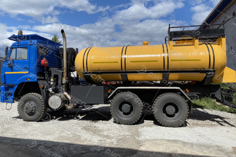 Кислотовоз АЦК-10 на шасси КАМАЗ 6522