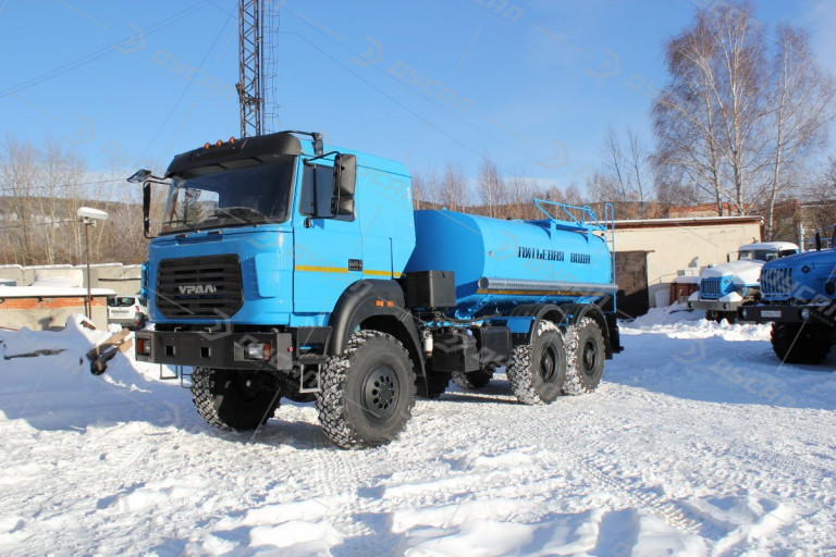 АЦПТ-9,7 на шасси УРАЛ 4320