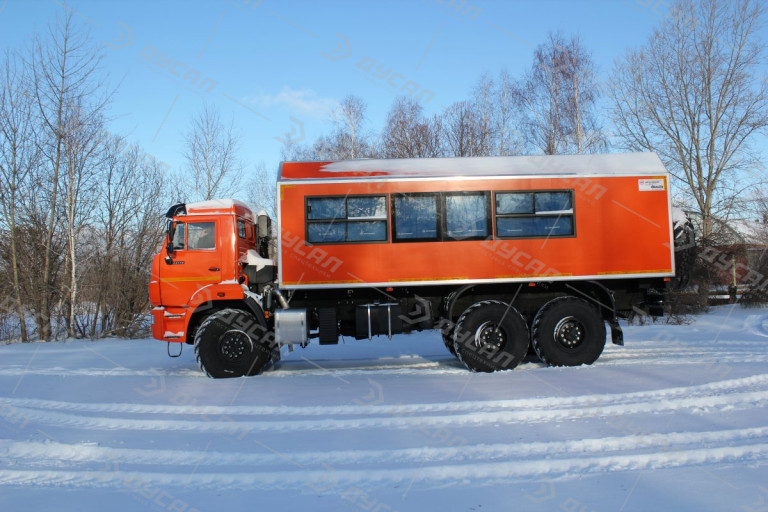 Вахтовый автобус КАМАЗ 43118-50, 20 мест с грузовым отсеком