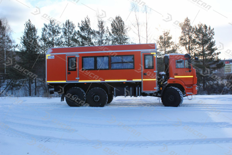 Вахтовый автобус КАМАЗ 43118-50, 20 мест с грузовым отсеком