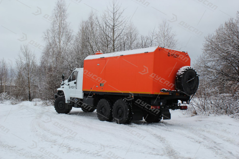 ППУА 1600/100 на шасси УРАЛ Next со спальным местом и хоз. отсеком