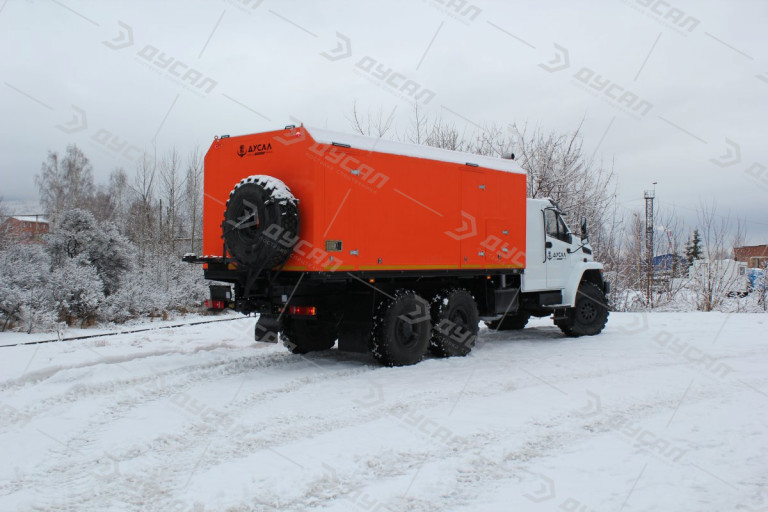 ППУА 1600/100 на шасси УРАЛ Next со спальным местом и хоз. отсеком