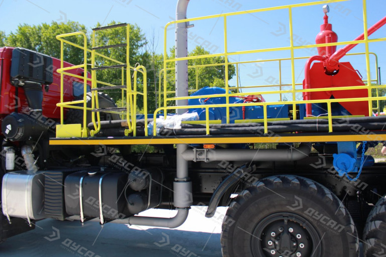 Цементировочный агрегат ЦА-320 на шасси КАМАЗ 43118-50