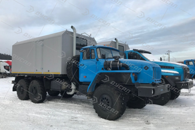 ППУА 1600/100  насос 2,3 на шасси УРАЛ 4320