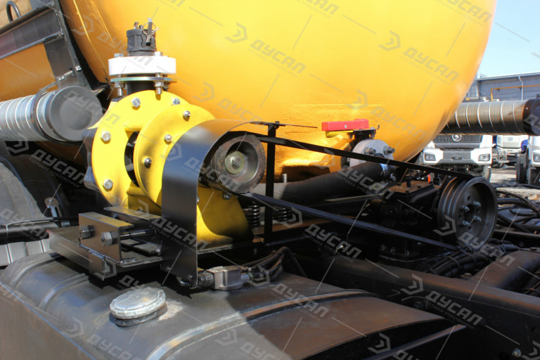 Кислотовоз АЦК-10 на шасси КАМАЗ 43118