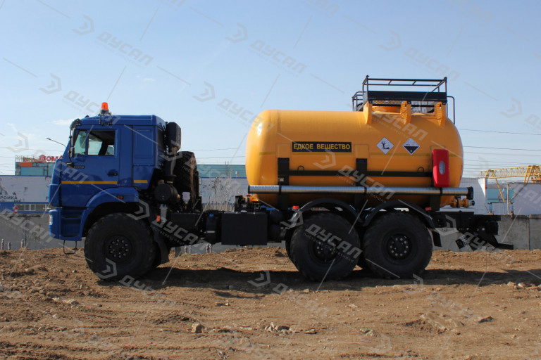 Кислотовоз АЦК-10 на шасси КАМАЗ 43118