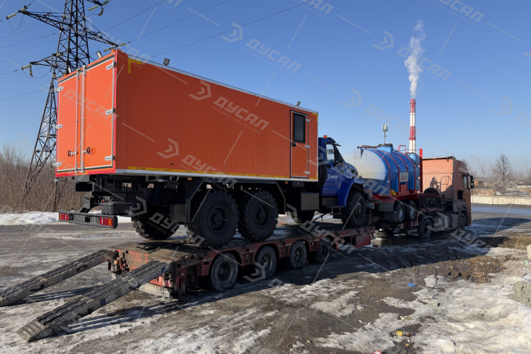 Автомобиль для перевозки взрывчатых веществ ВВ с отсеком для сопровождения на базе УРАЛ 4320 NEXT