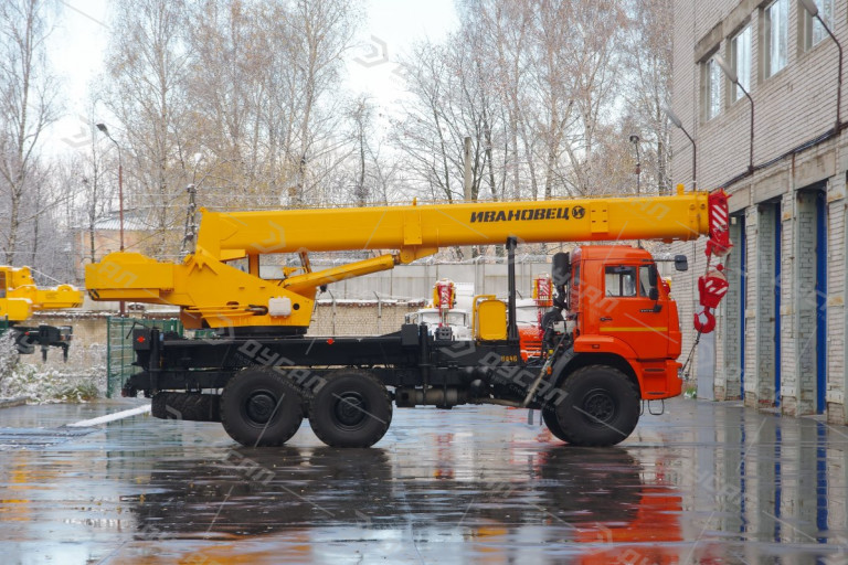 Автокран "ИВАНОВЕЦ" КС-35714К-2 на шасси КамАЗ 43118 (ОВОИД)