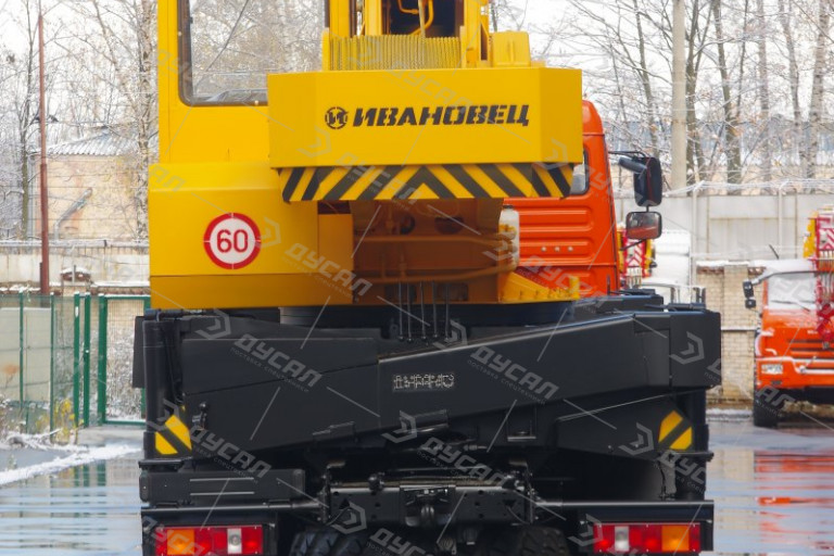 Автокран "ИВАНОВЕЦ" КС-35714К-2 на шасси КамАЗ 43118 (ОВОИД)