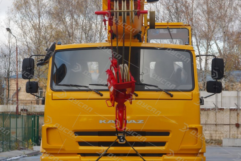 Автокран "ИВАНОВЕЦ" КС-35714К-3 на шасси КамАЗ 53605 (ОВОЙД)