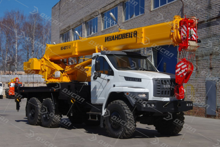 Автокран "ИВАНОВЕЦ" КС-45717-2 PLUS на шасси УРАЛ NEXT 4320 (ОВОИД)