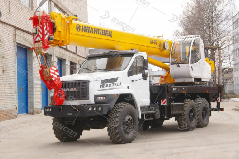 Автокран "ИВАНОВЕЦ" КС-45717-2Р на шасси УРАЛ NEXT 4320 (ОВОИД)