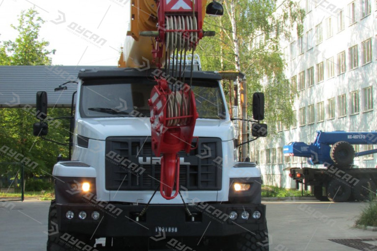 Автокран "ИВАНОВЕЦ" КС-45717-2Р AIR на шасси УРАЛ NEXT 4320 (ОВОИД)