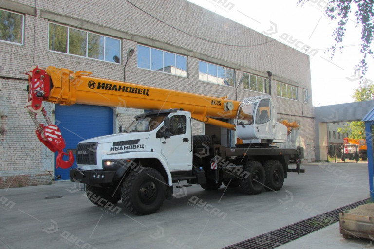 Автокран "ИВАНОВЕЦ" КС-45717-2Р AIR на шасси УРАЛ NEXT 4320 (ОВОИД)
