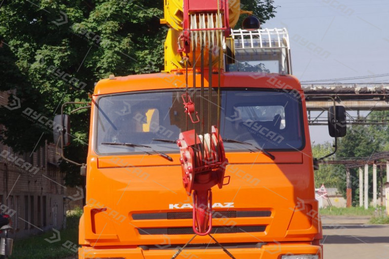 Автокран"ИВАНОВЕЦ" КС-45717К-1Р на шасси КамАЗ 65115 (ОВОИД)