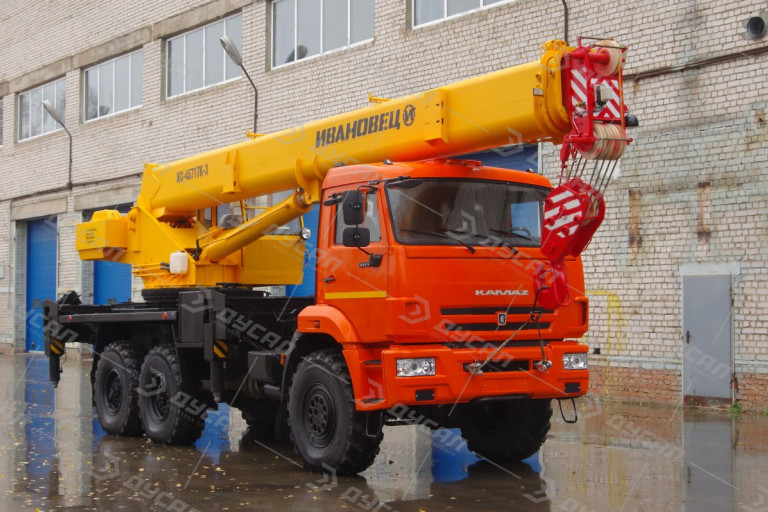 Автокран "ИВАНОВЕЦ" КС-45717К-3 ZF на шасси КамАЗ 43118 (ОВОИД)