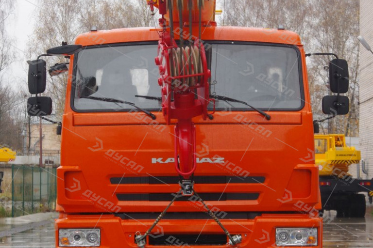 Автокран "ИВАНОВЕЦ" КС-45717К-3 ZF на шасси КамАЗ 43118 (ОВОИД)
