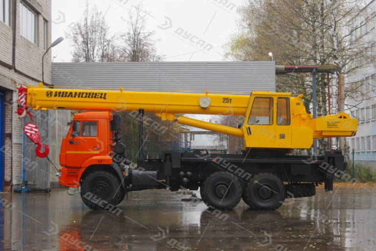 Автокран "ИВАНОВЕЦ" КС-45717К-3 ZF на шасси КамАЗ 43118 (ОВОИД)