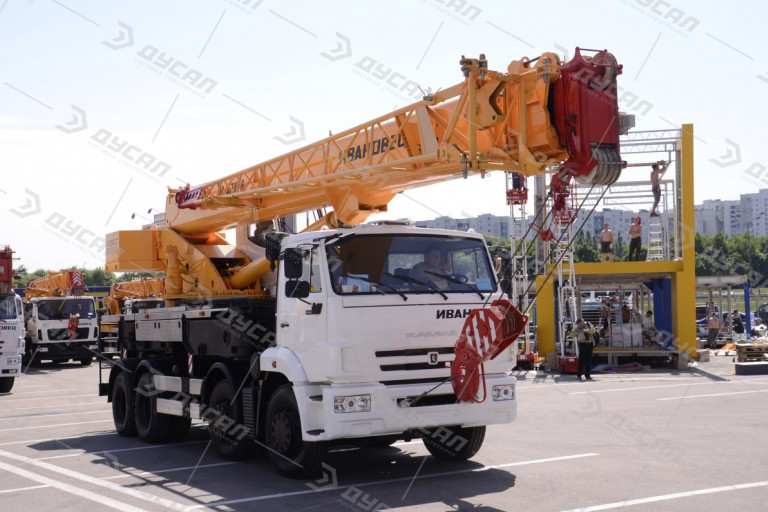 Автокран "ИВАНОВЕЦ" КС-55735-6 на шасси КамАЗ 6540 (ОВОИД)