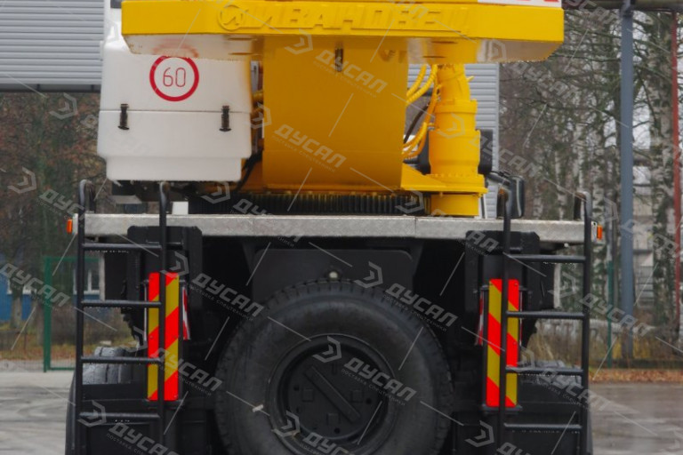 Автокран "ИВАНОВЕЦ" КС-65740-6 на шасси КамАЗ 6540 (ОВОИД)