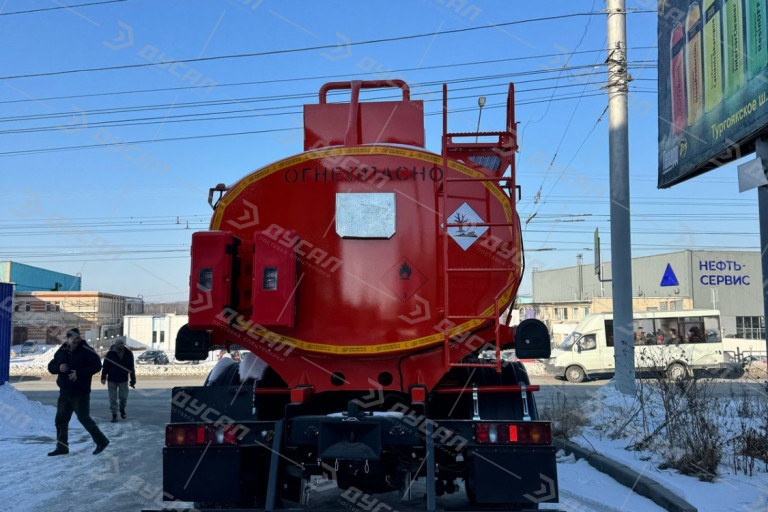 Автотопливозаправщик (бензовоз)  АТЗ-12/2 на шасси УРАЛ NEXT со спальным местом