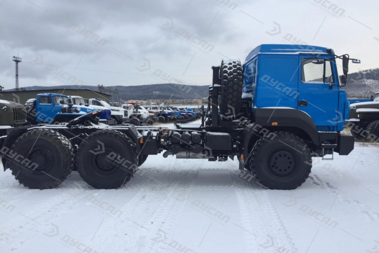 Седельный тягач УРАЛ 63704К-0111Е5