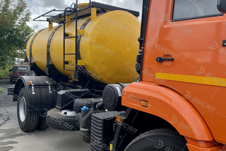 Кислотовоз АЦК-6 на шасси 53605 Кислотовоз АЦК-6 на шасси 53605