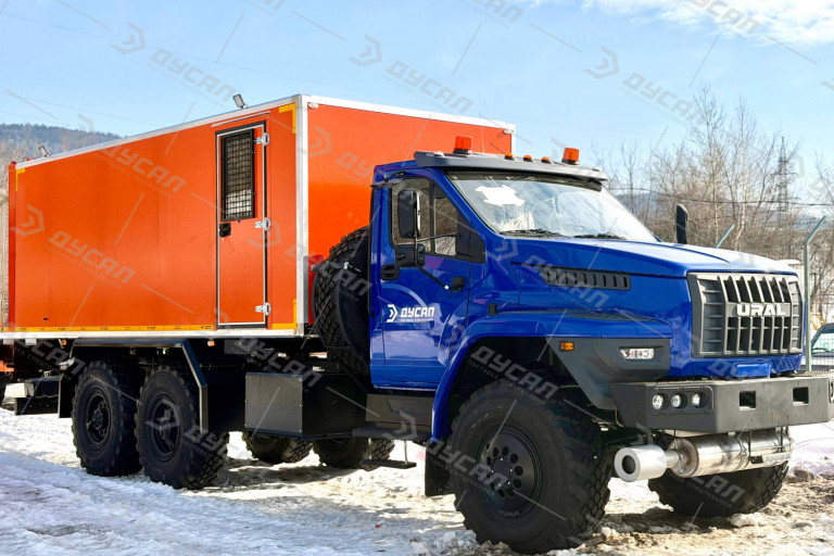 Автомобиль для перевозки взрывчатых веществ ВВ с пассажирским отсеком 6 человек на базе УРАЛ 4320 NEXT