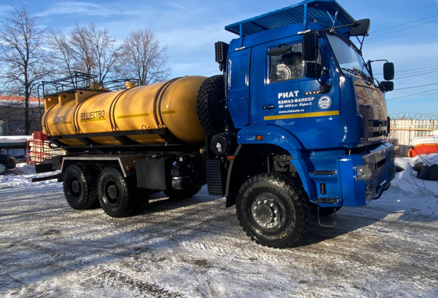 Кислотовоз АЦК-10 на шасси КАМАЗ 6522