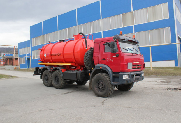 Автоцистерна вакуумная АКН-12 ОД на шасси КАМАЗ 43118