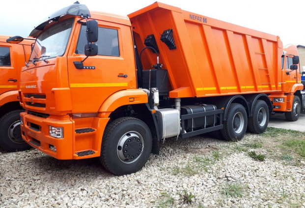 Самосвал КАМАЗ 6520-26012-53