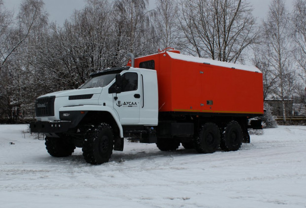 ППУА 1600/100 на шасси УРАЛ Next со спальным местом и хоз. отсеком