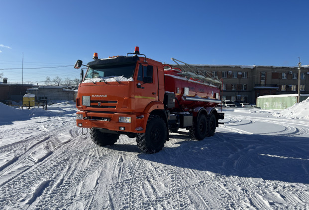 Автотопливозаправщик АТЗ-11/2 на шасси КАМАЗ 43118 в наличии
