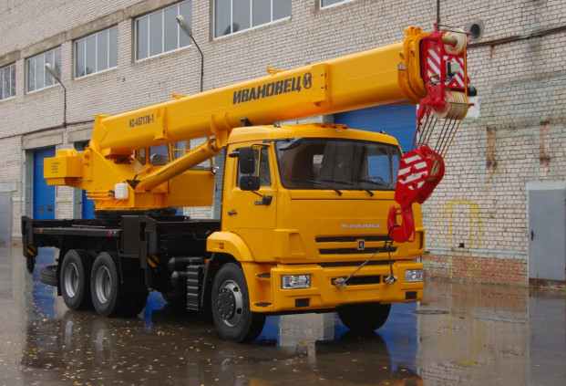 Автокран "ИВАНОВЕЦ" КС-45717К-1 на шасси КамАЗ 65115 (ОВОИД)