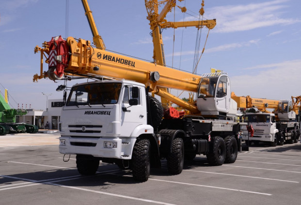 Автокран "ИВАНОВЕЦ" КС-55735-7 на шасси КамАЗ 63501 (ОВОИД)