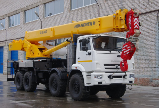 Автокран "ИВАНОВЕЦ" КС-65740-7 на шасси КамАЗ 63501 (ОВОИД)