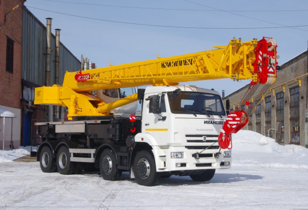 Автокран "ИВАНОВЕЦ" КС-65740-8 на шасси КамАЗ 65201 (ОВОИД)
