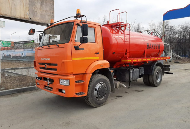 Машина вакуумная МВ-10 на шасси КАМАЗ 53605